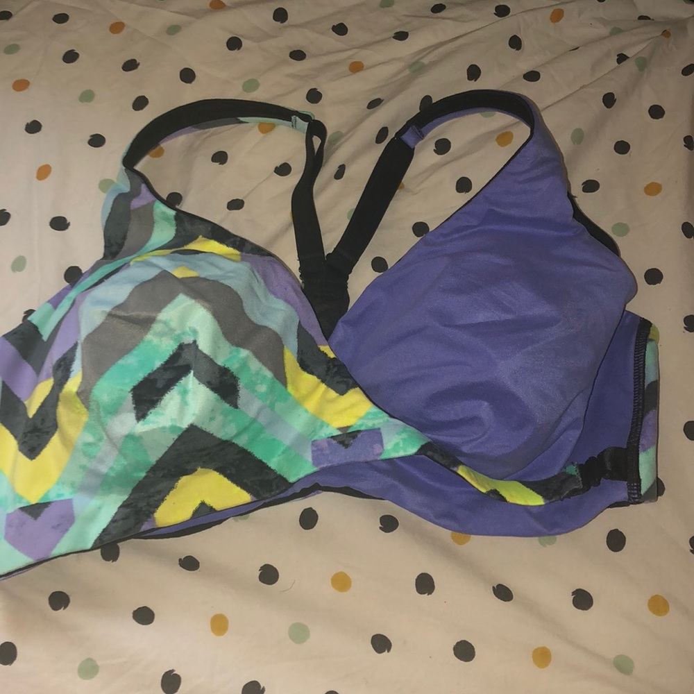 VS bra